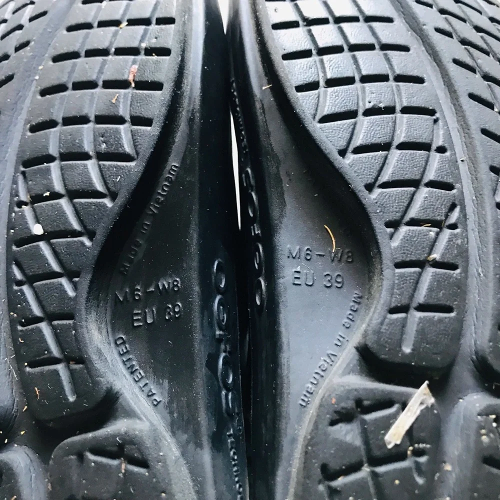 Oofos Black Slide Sandals